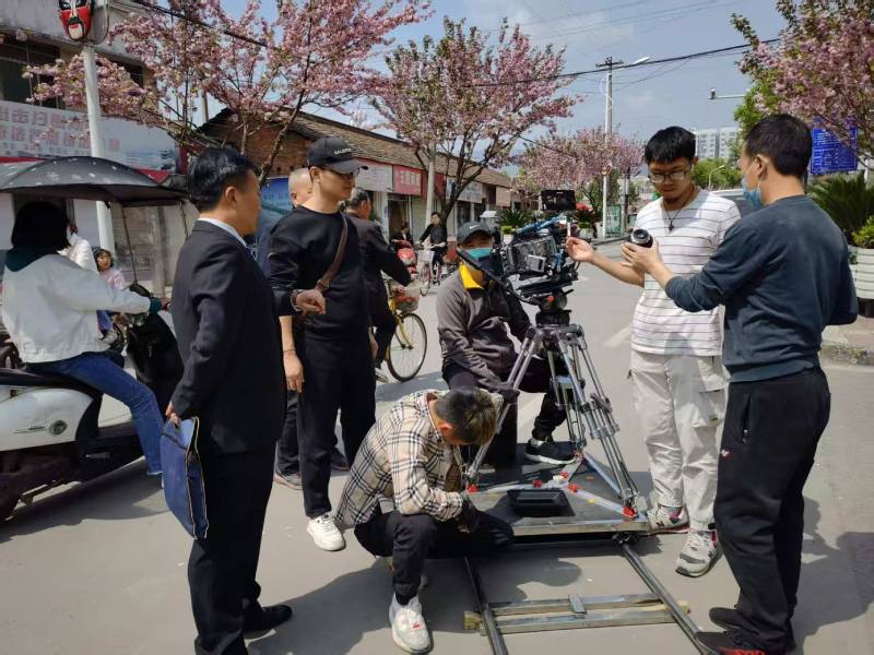 节日限定！称多县电商产品宣传视频定制礼盒装惊艳亮相